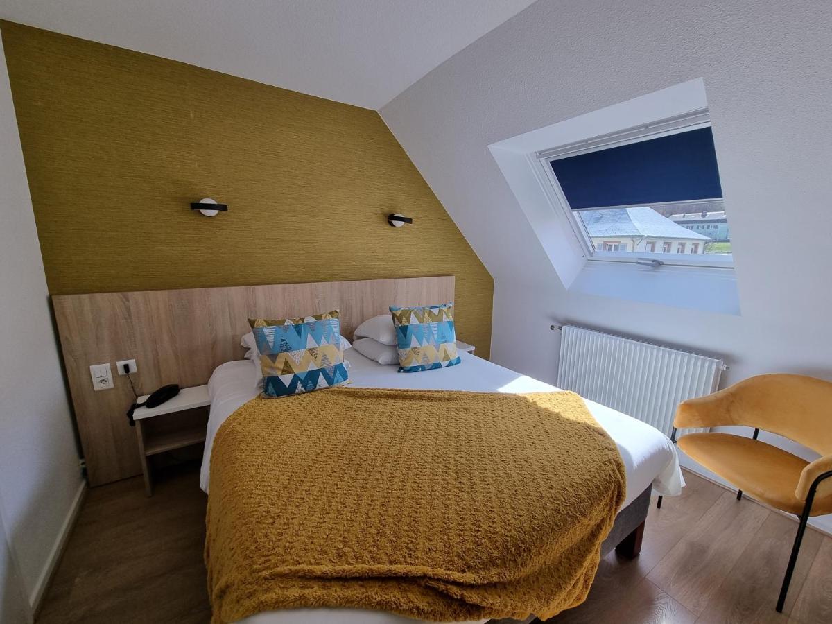 Logis Hotel Restaurant De La Poste Et Spa De Montagne Ле-Бономм Номер фото