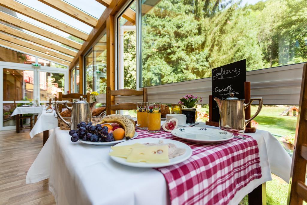 Logis Hotel Restaurant De La Poste Et Spa De Montagne Ле-Бономм Екстер'єр фото
